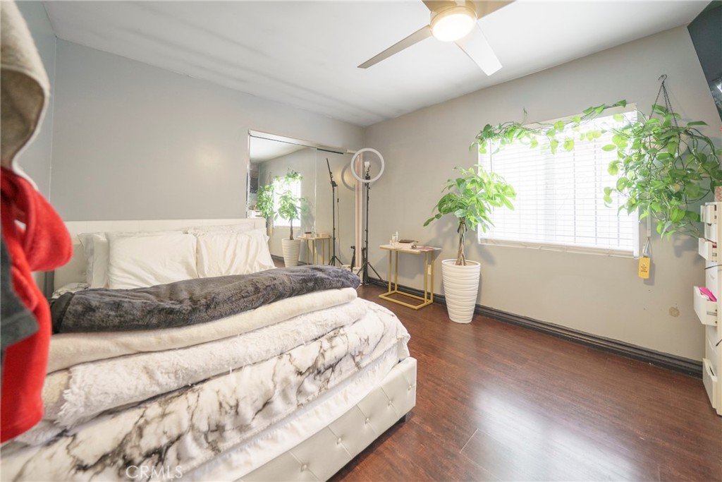 1522 W 58th Los Angeles CA, 9004764111994298883122