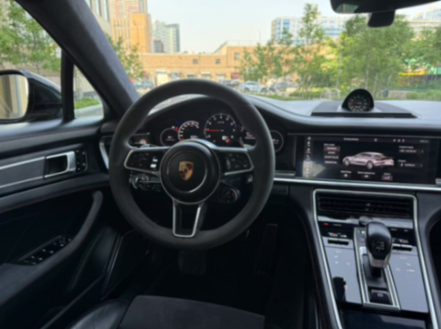 2019 Porsche Panamera GTS63504085403521124
