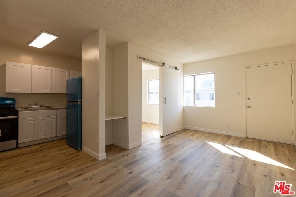 1295 FEDERAL Avenue 16 Los Angeles CA, 9002564109071457666122