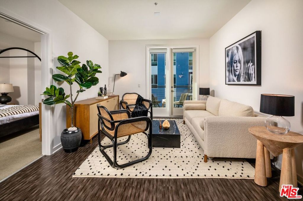 1120 W 6th Street 1316 Los Angeles CA, 9001764108017763841120