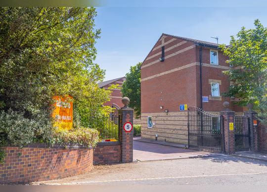 Beech Gardens, Birmingham 64285690792067124