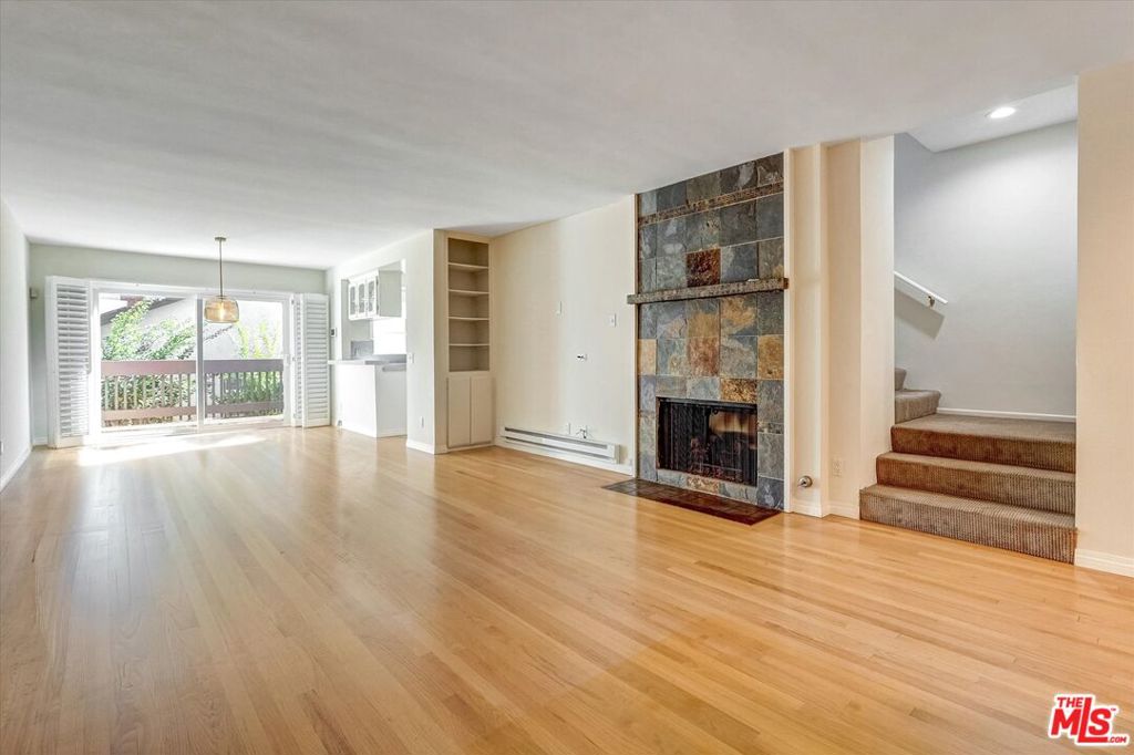 913 17th Street 2 Santa Monica CA, 9040364089893798274122