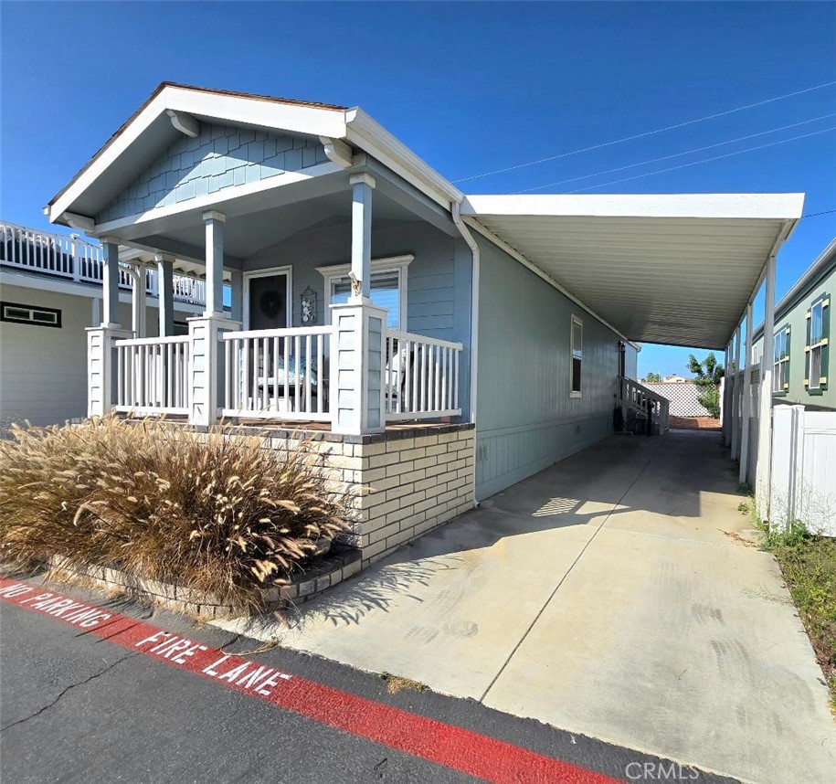 21851 Newland st. 7 Huntington Beach CA, 9264664068905924867122