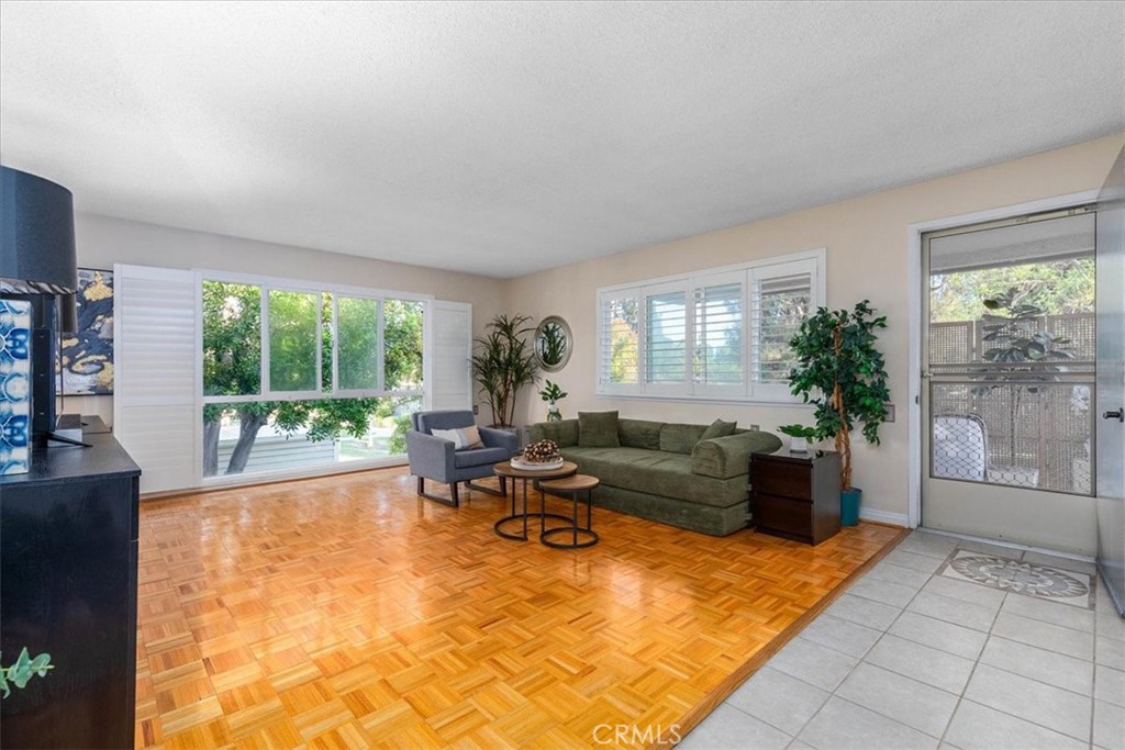 214 Avenida Majorca P Laguna Woods CA, 9263764129749915650121