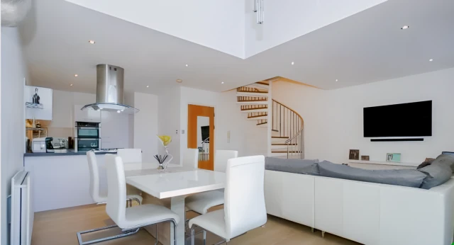 2Bedrooms, 1Bathrooms Dunlop Street, G1 4ET, Glasgow