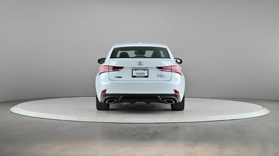 2018 Lexus IS63824446918915124