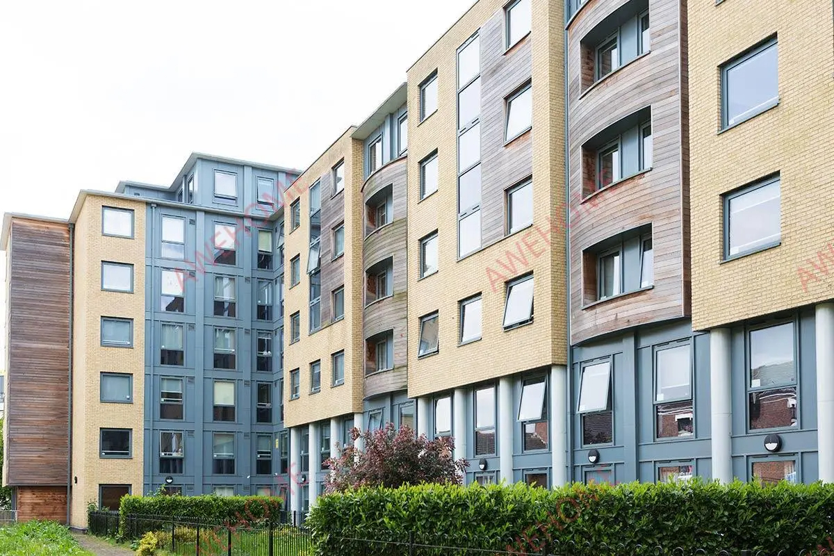 Gob Islington Residence64188282914435122