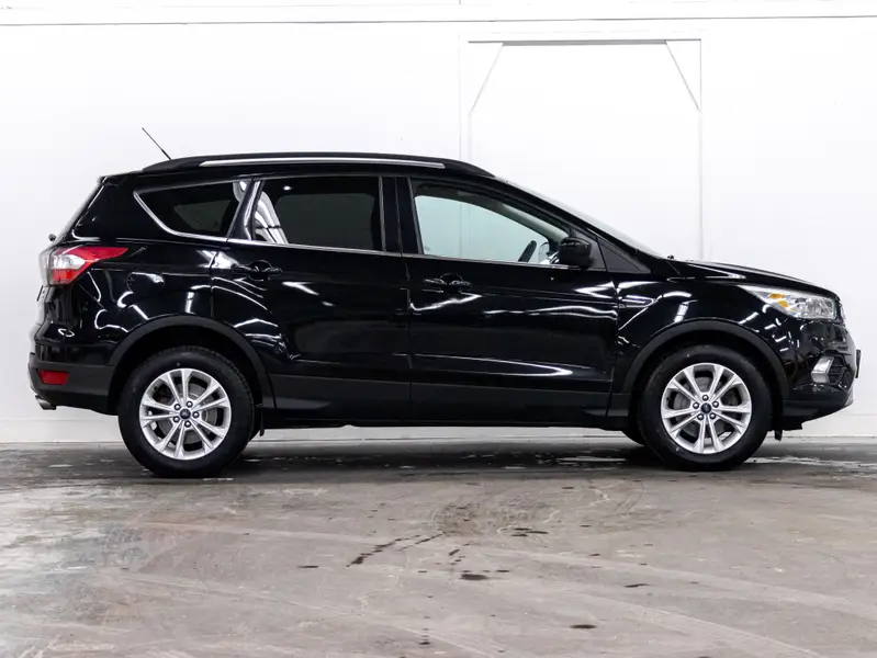 2017 Ford Escape64220613682563121