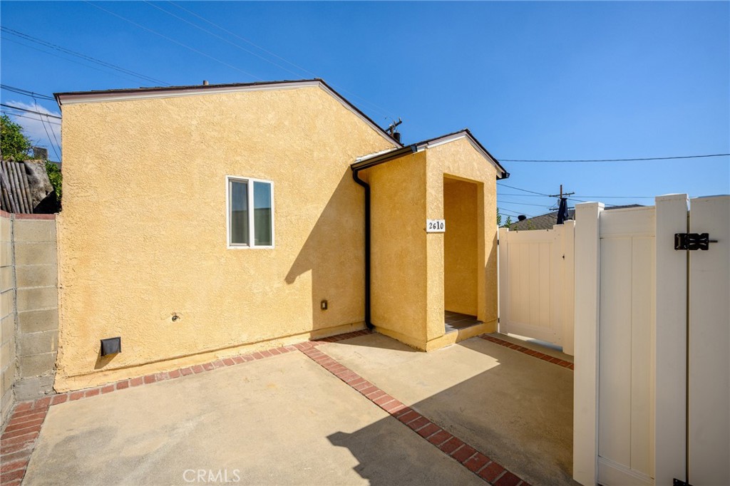 $2,300/month 2610 Keystone St Burbank CA, 9150464134839465731121