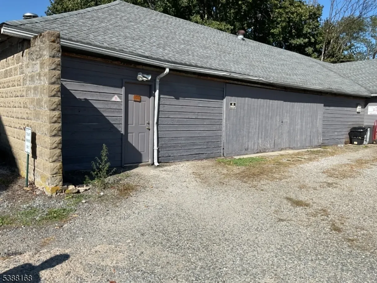 16 Schooleys Mountain Rd Washington Twp., NJ 07853