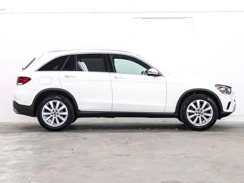 2021 Mercedes-Benz GLC63471756843523121