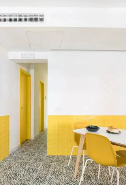 Acogedora habitación individual con baño privado en un apartamento para estudiantes, cerca del campus de Getafe de la Universidad Carlos III