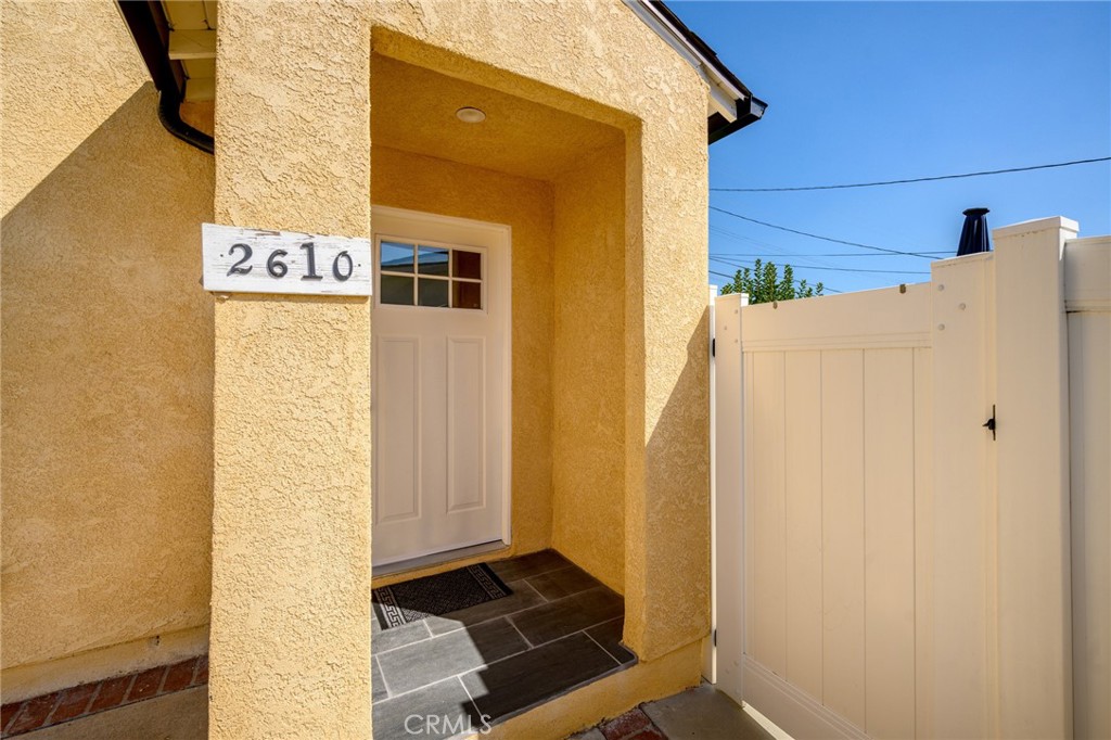 $2,300/mes 2610 Keystone St Burbank CA, 9150464134839465731122