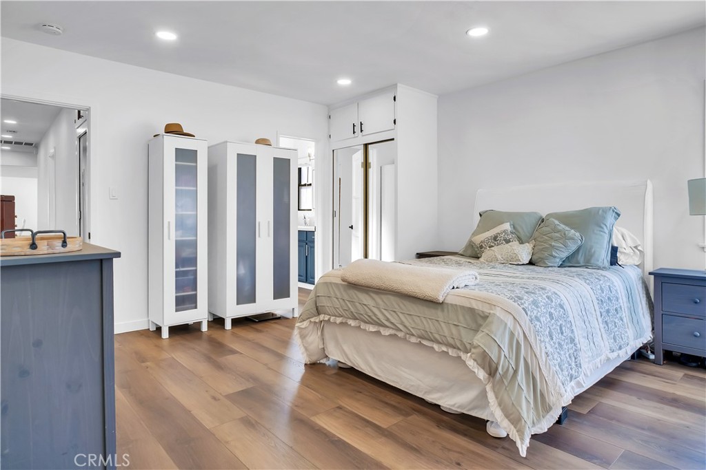 4501 W 129th Street Hawthorne CA, 9025063788928168321120