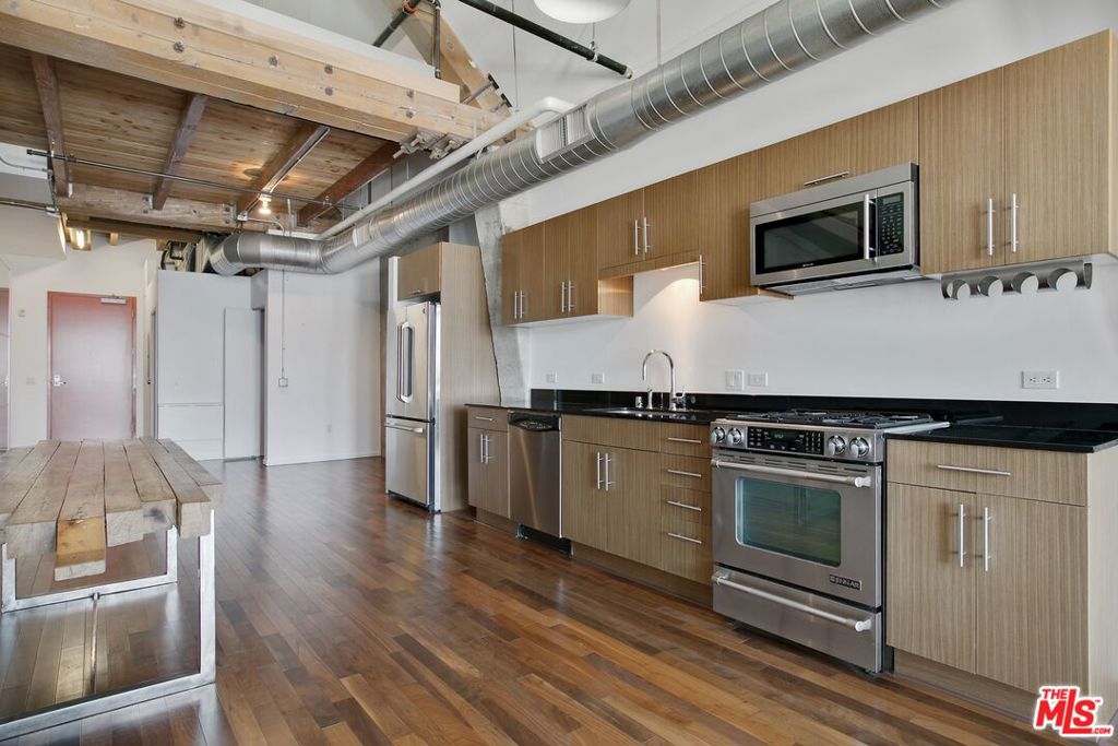 530 S HEWITT Street 529 Los Angeles CA, 9001364110293371265122