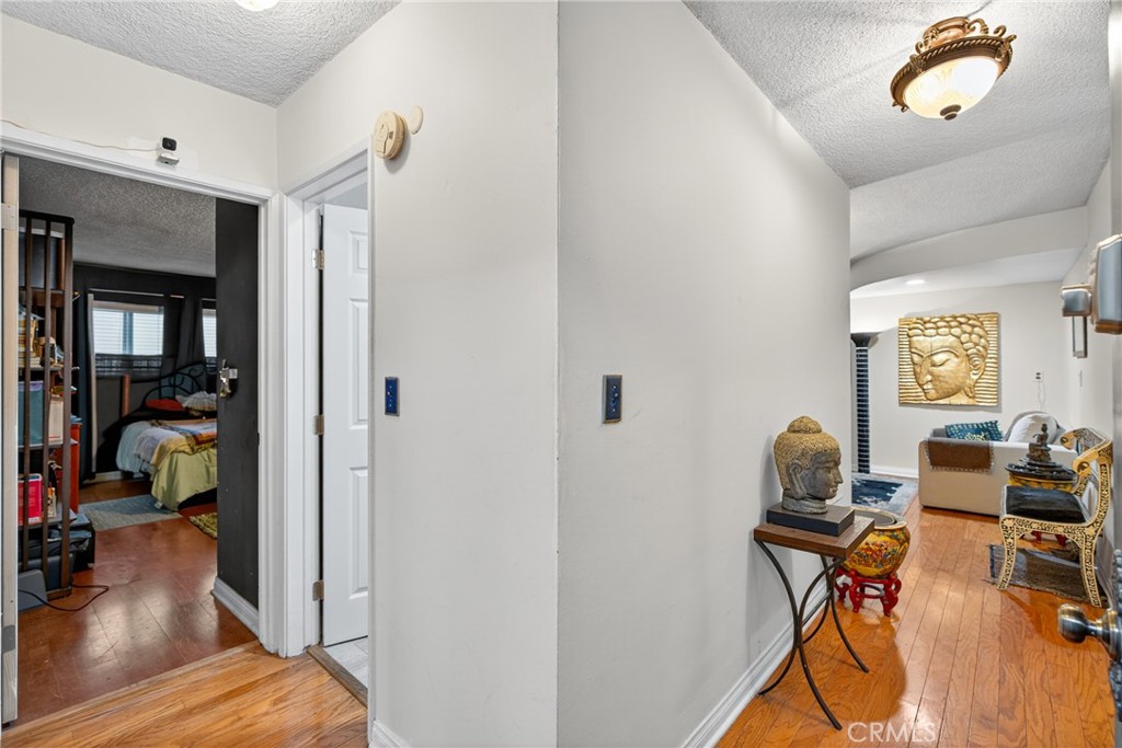 5376 Fairview Boulevard 209, Los Angeles CA, 9005663644935045633121