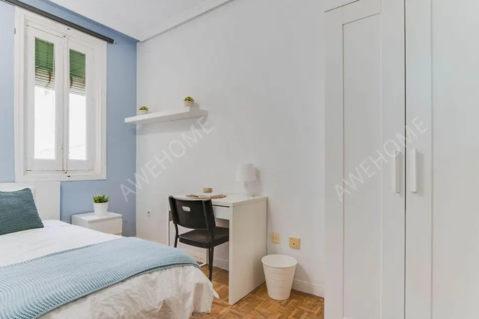 4 Bed 1 Bath
