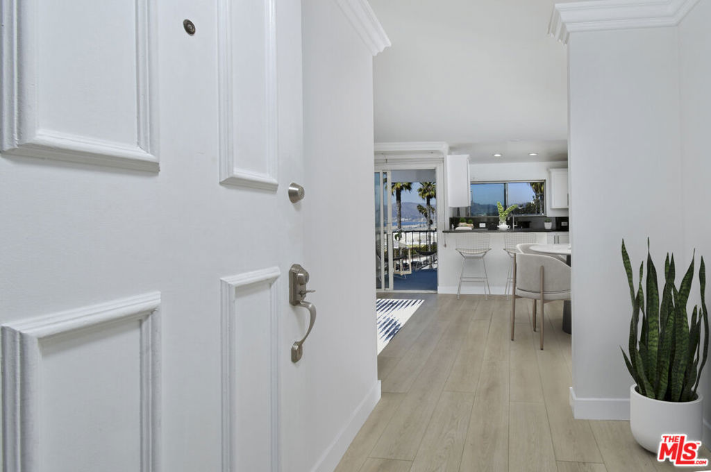 1649 Appian Way 207 Santa Monica CA, 9040164089982176769121