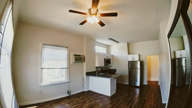 2639 Monmouth Ave.63582118877569122