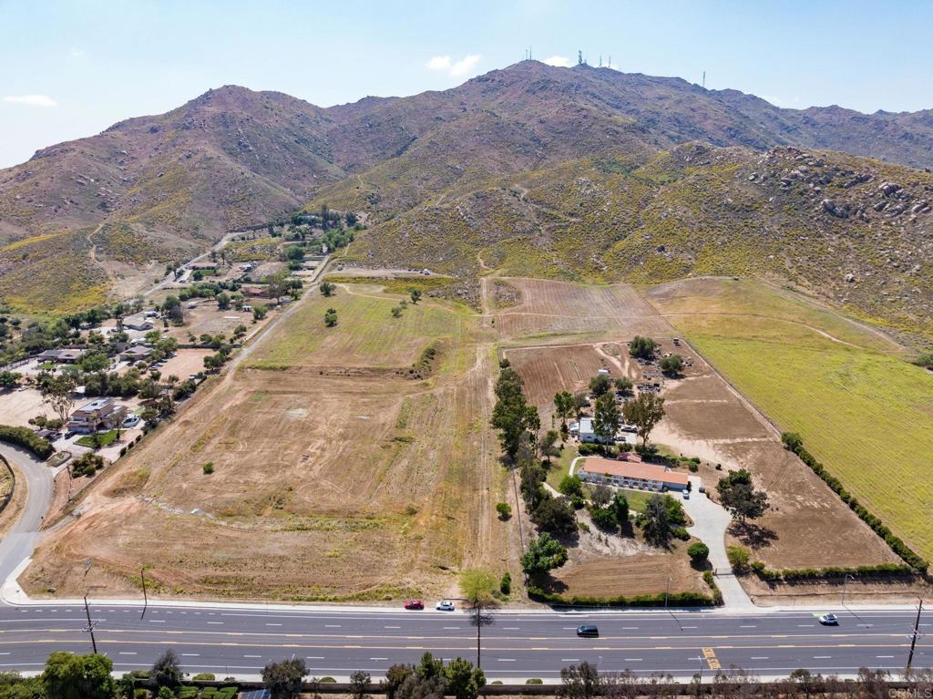 O Samuel Way, Moreno Valley CA, 9255763865586048771121