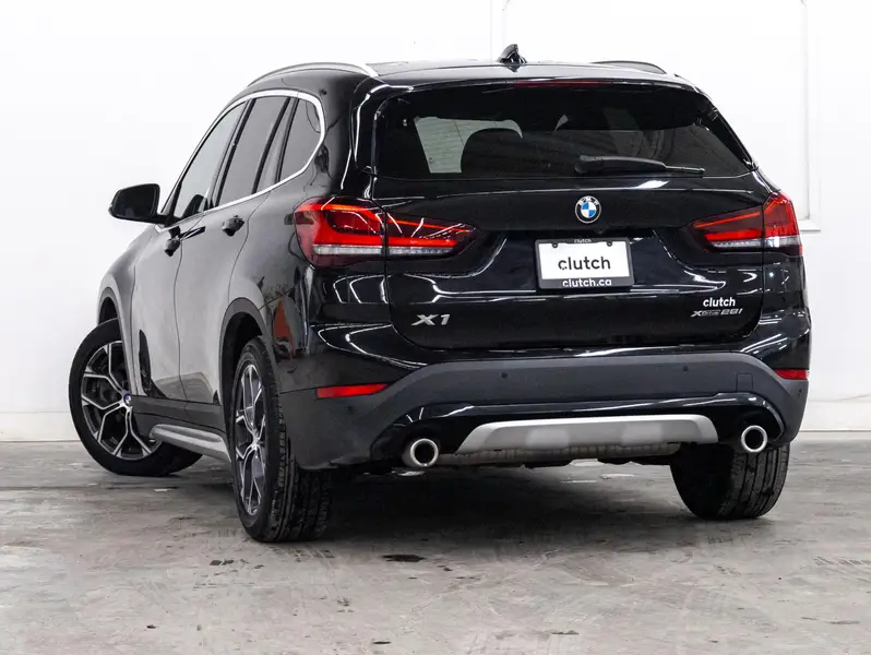 2021 BMW X164001299991426124