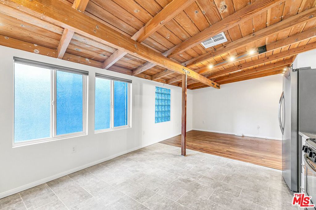 1252 W 1st Street B Los Angeles CA, 9002664130207859971121