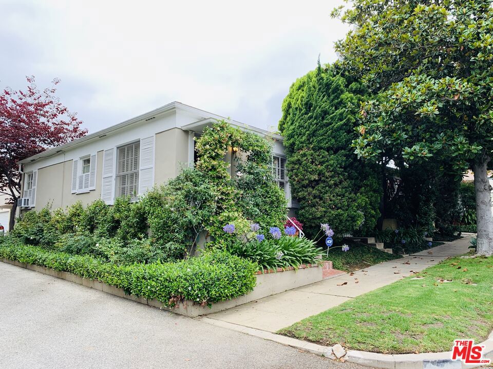 1309 Warnall Avenue Los Angeles CA, 9002464110243807619120