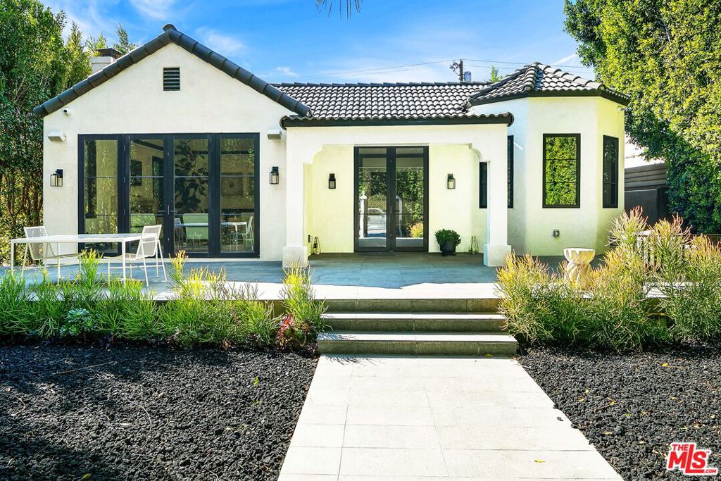 903 N Crescent Heights Boulevard Los Angeles CA, 9004663789670274305120