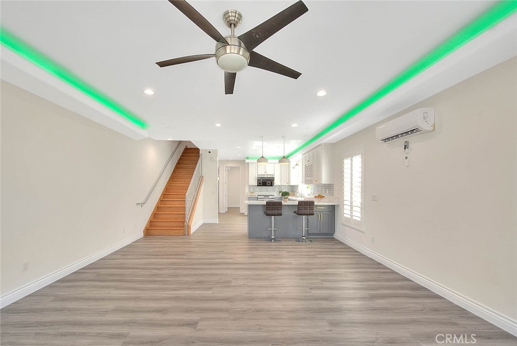 1234 W Lilac Place Los Angeles CA, 9002663679137361795122