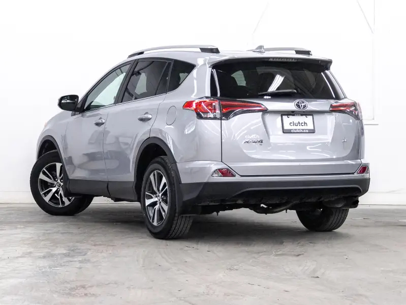 2018 Toyota RAV463523436856195121