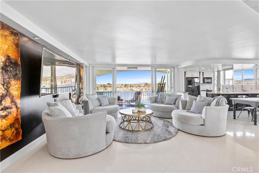 310 Fernando Street 410 Newport Beach CA, 9266164112739110657120