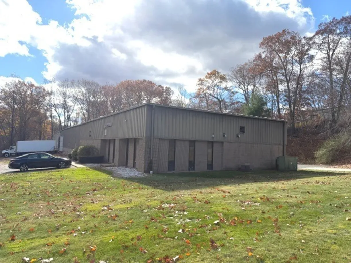 15 Container Drive Plymouth, CT 06786