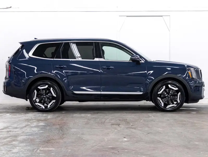 2024 Kia Telluride63824236948353121