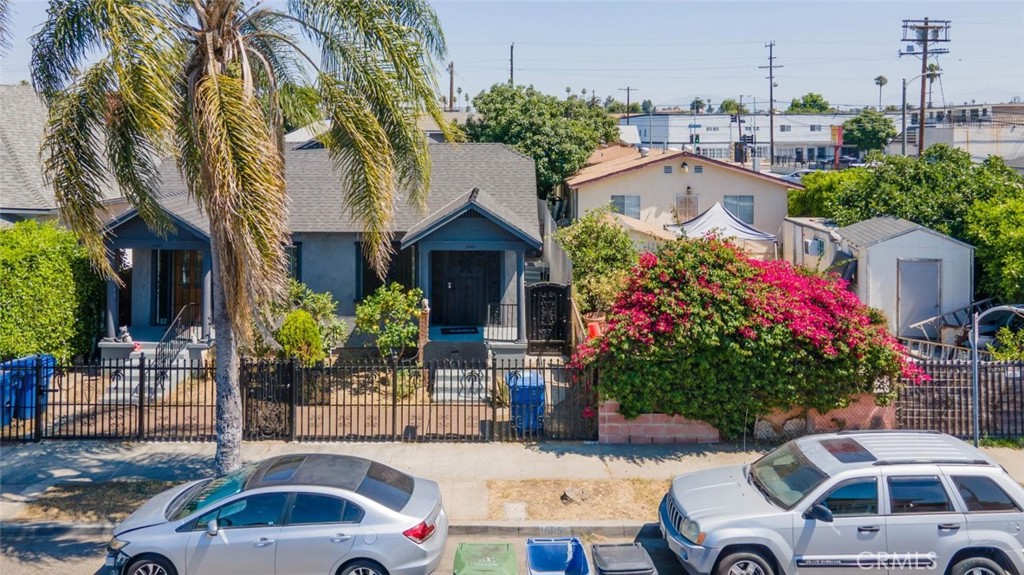$2,100/month 1807 W 35th Street Los Angeles CA, 9001864076254928769121