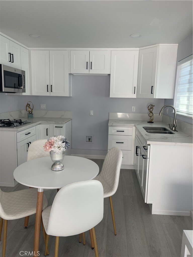 $1,800/mes 10944 Odell Ave Sunland CA, 9104064053663292547121