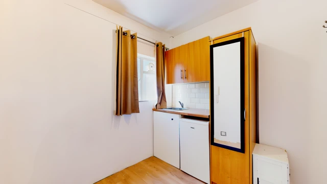 Studio Kempsford Gardens 22339#, London