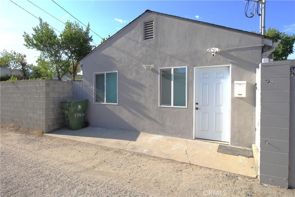 $1,900/mes 19128 Stagg Street Reseda CA, 9133564098020099969121