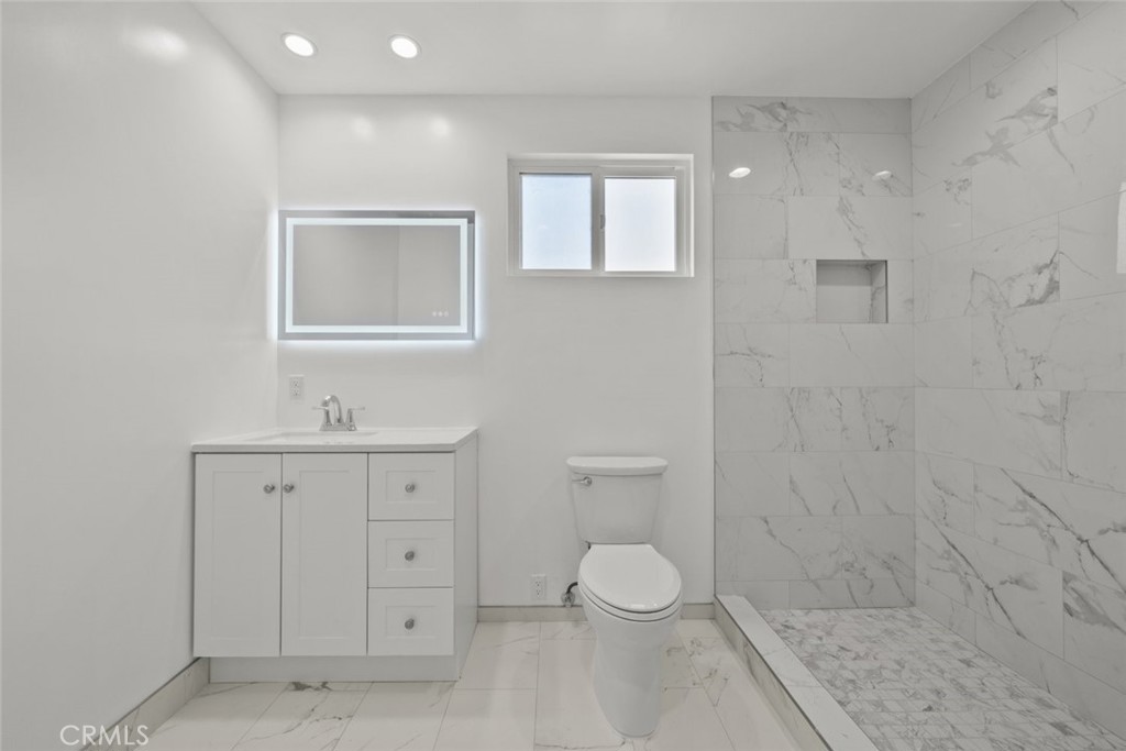 15210 Cohasset Street Van Nuys CA, 9140563710370892289121