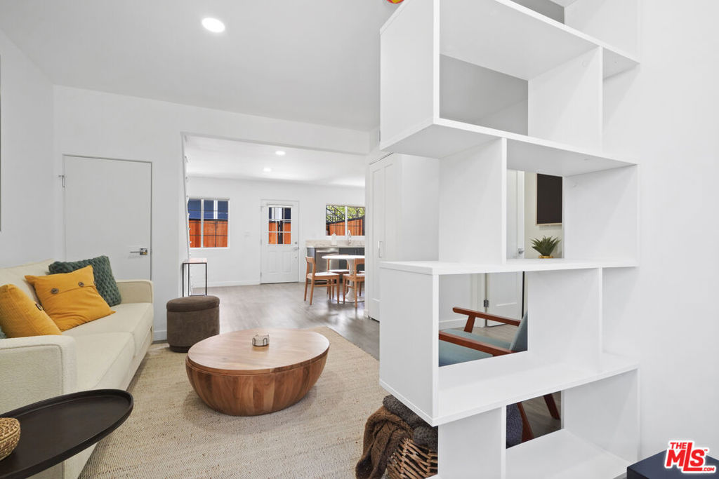 753 N Garfield Avenue Unit B Pasadena CA, 9110464099851222019121