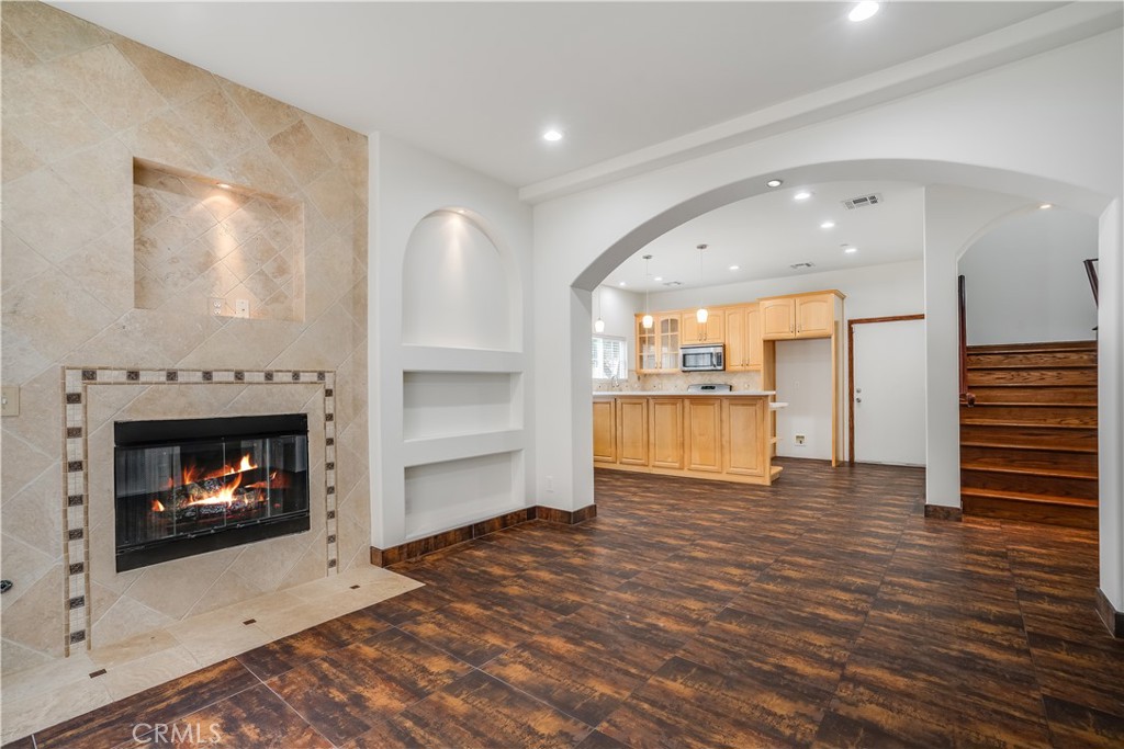 $4,700/month 524 W Elk Ave Glendale CA, 9120464053569232002122