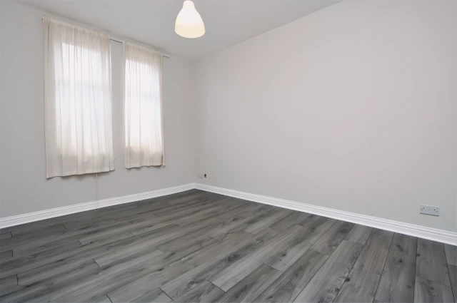 3Bedrooms, 2Bathrooms Cumbernauld Road, G31 2SN, Glasgow