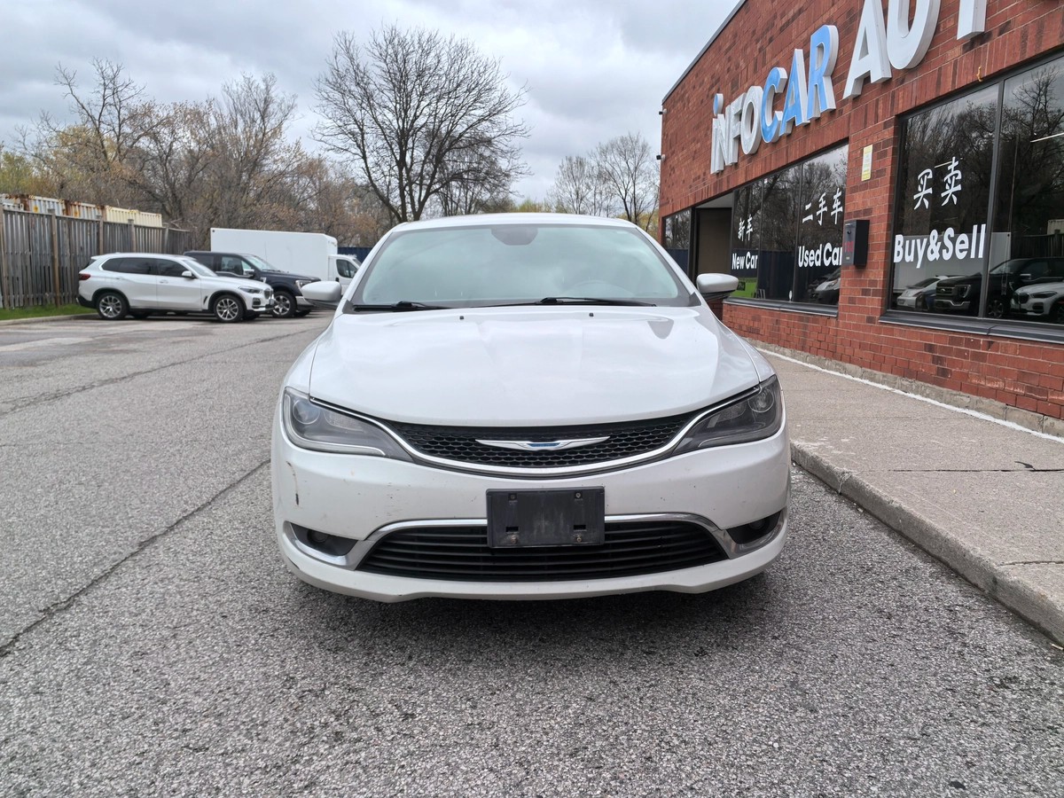 2015 Chrysler 200 Limited64147581420675122