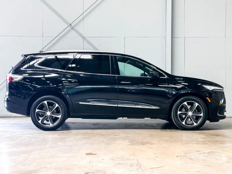 2022 Buick Enclave63527025808387123