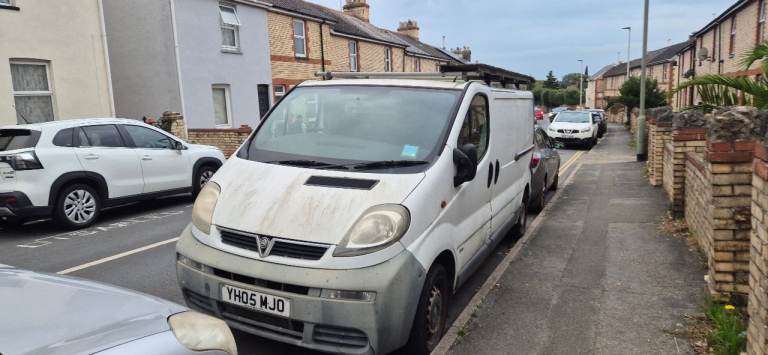 Vauxhall, 2005 VIVARO LWB 1.9 DTI, 2005