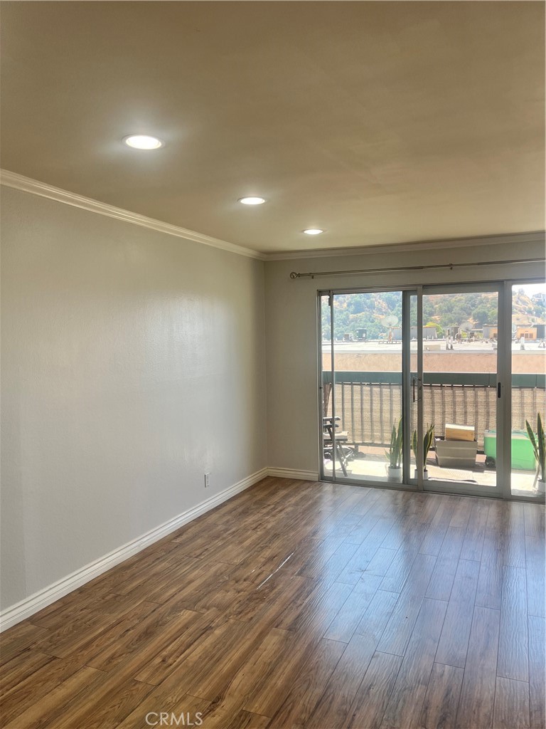 2940 N Verdugo Road 310 Glendale CA, 9120864130263174145122