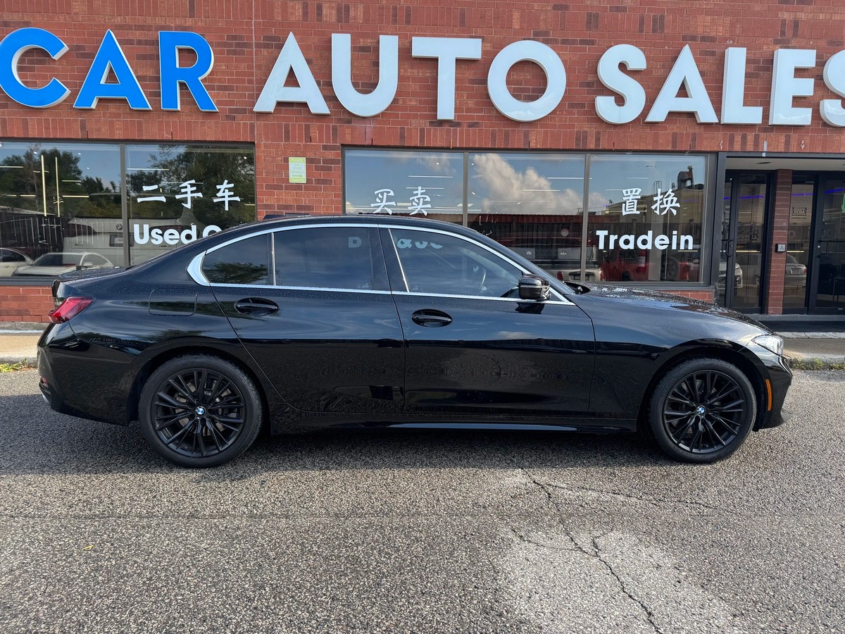 ﻿2023﻿ ﻿BMW﻿ ﻿3-Series﻿ ﻿330i xDrive64146548634369123