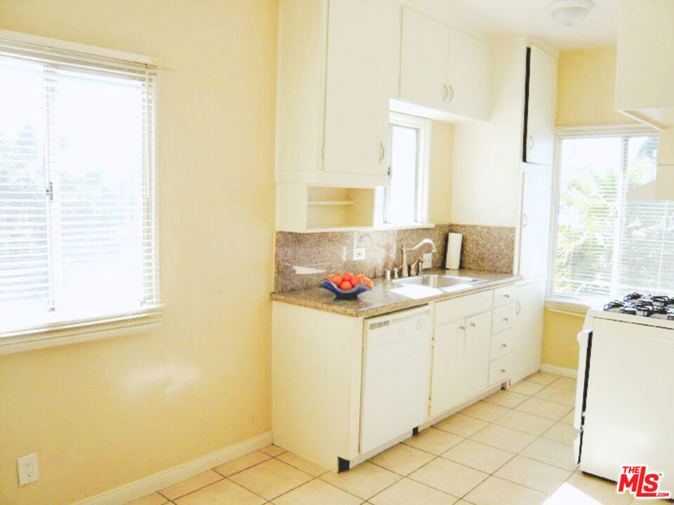 1269 S Citrus Avenue 8 Los Ángeles CA, 9001964101375315330122