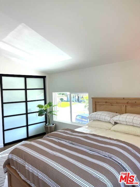 5304 Baza Avenue Woodland Hills CA, 9136463866573190401122
