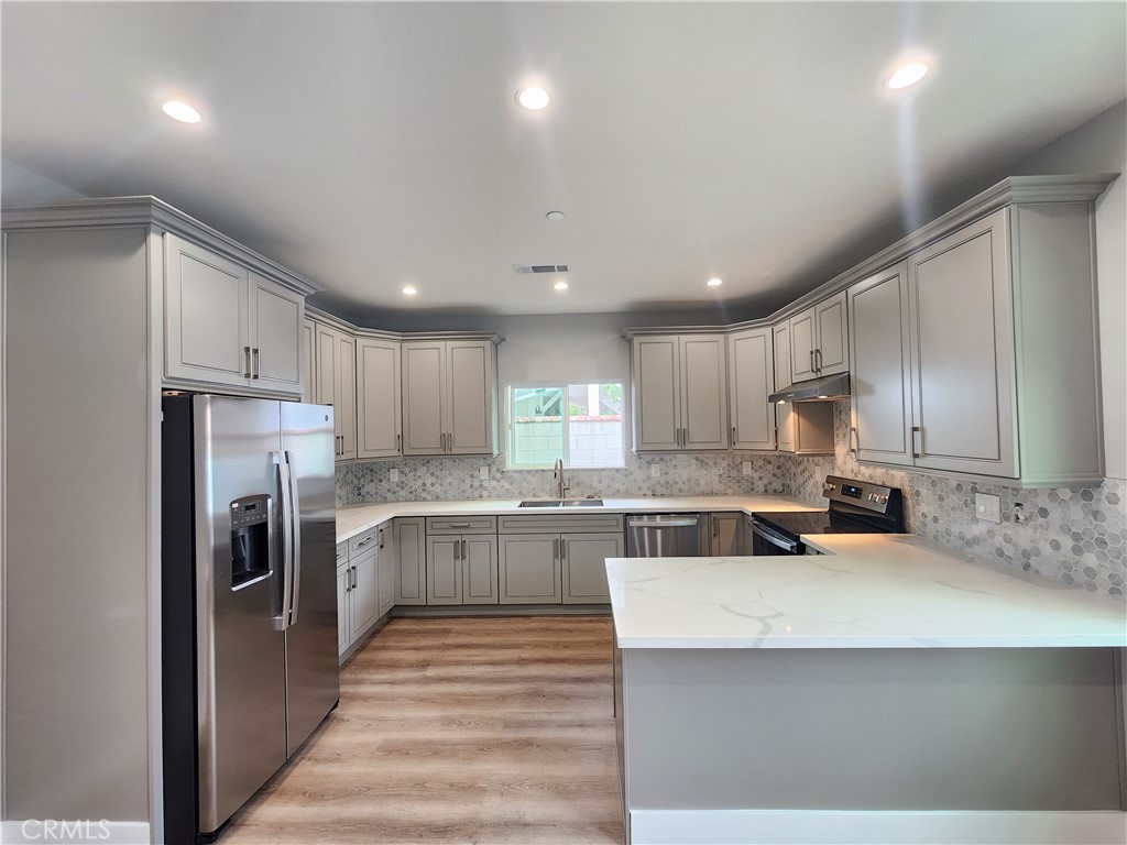 $3,995/month 6227 Orion Van Nuys CA, 9141164098282108289120