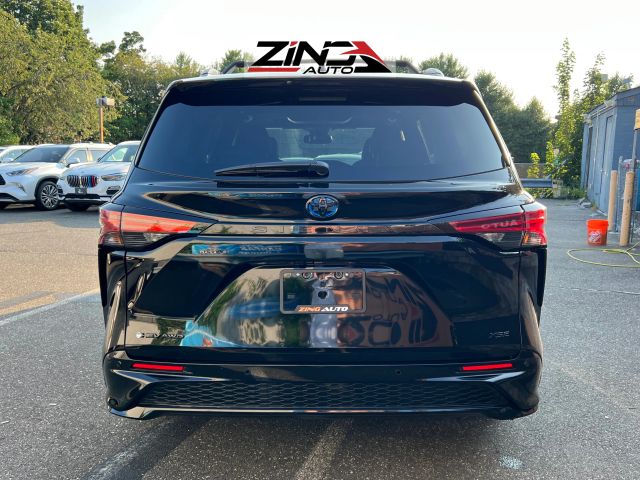 2025 TOYOTA SIENNA63682070178689122